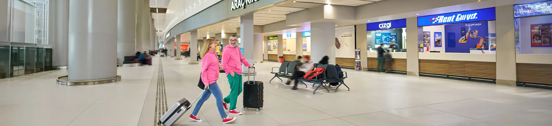 a passenger arriving istanbul airport by using public transport