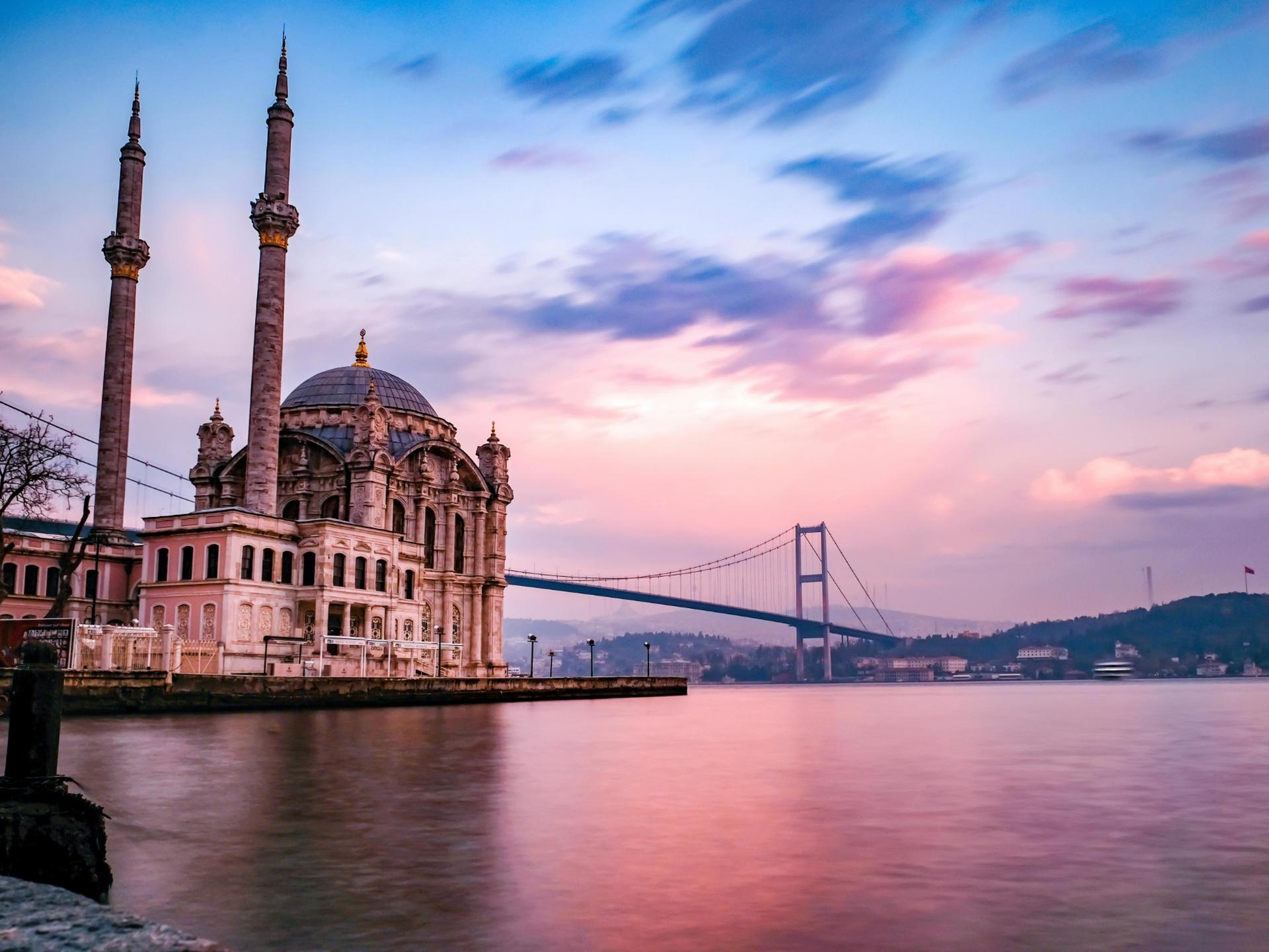 Boğaz’da Gün Batımı İzlenecek En Güzel 10 Nokta